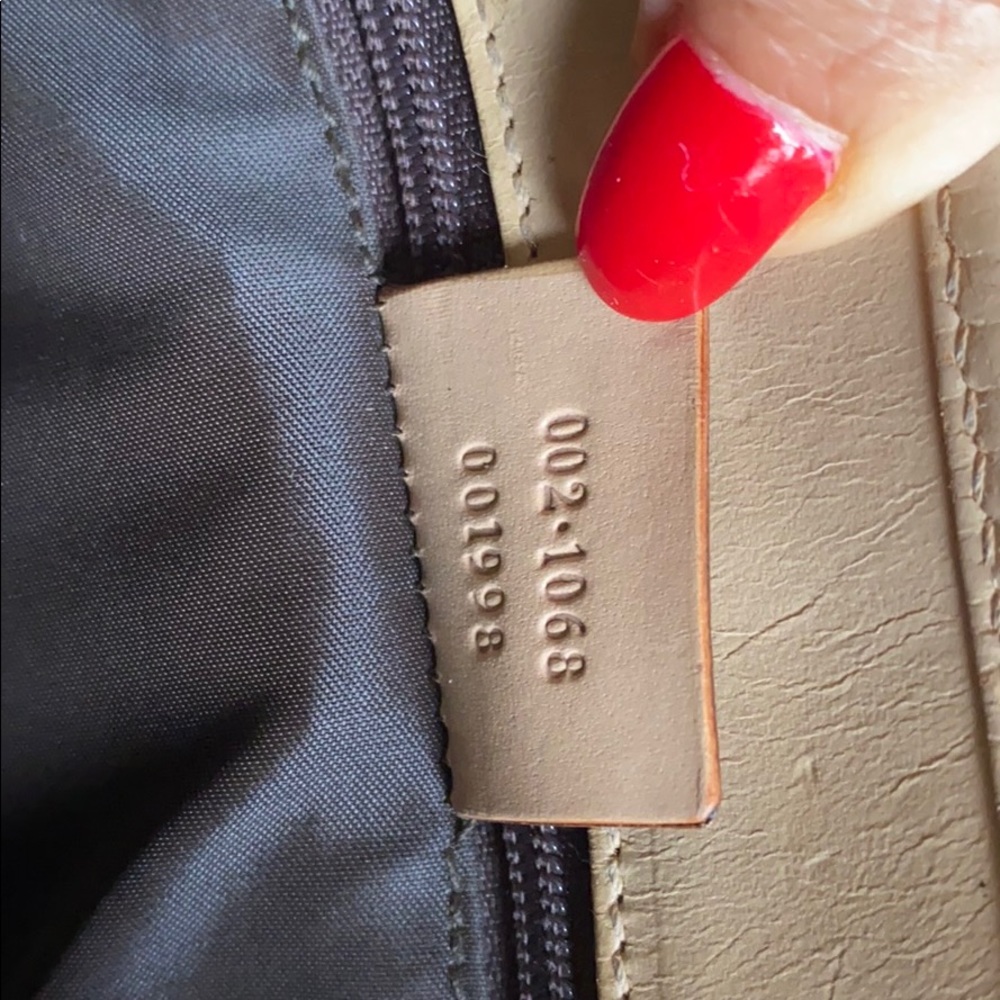 Vintage Gucci Purse - Picture 9 of 10